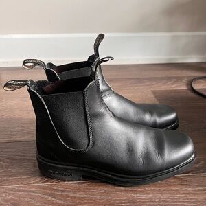 Blundstone Chisel Toe #068